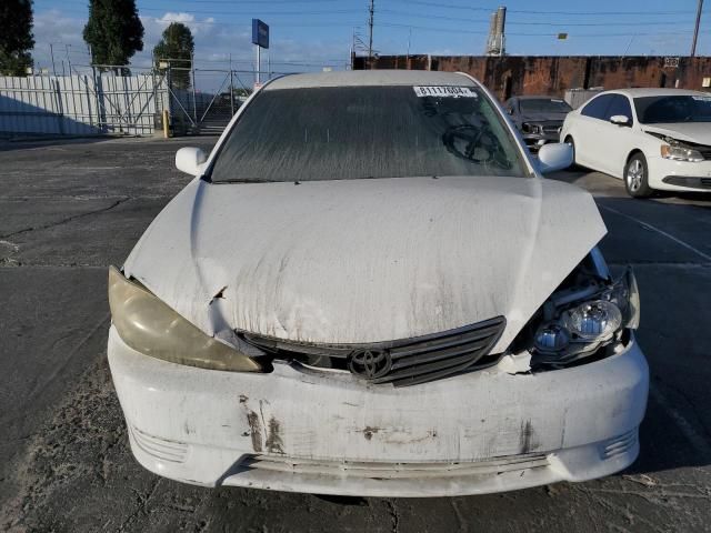 2005 Toyota Camry LE