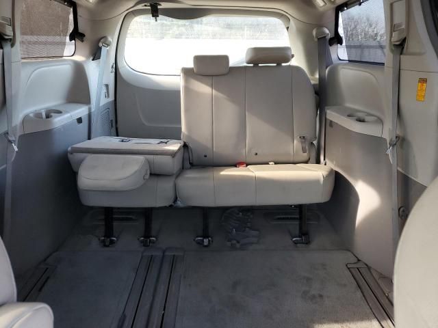 2014 Toyota Sienna XLE