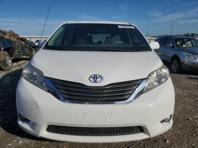 2012 Toyota Sienna XLE