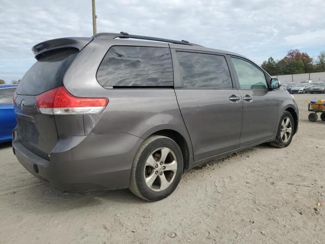 2012 Toyota Sienna LE