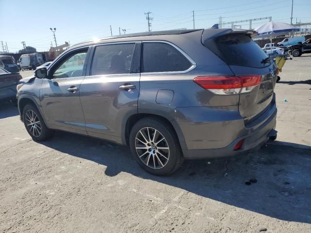 2017 Toyota Highlander SE