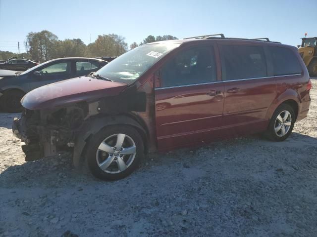 2011 Volkswagen Routan SE