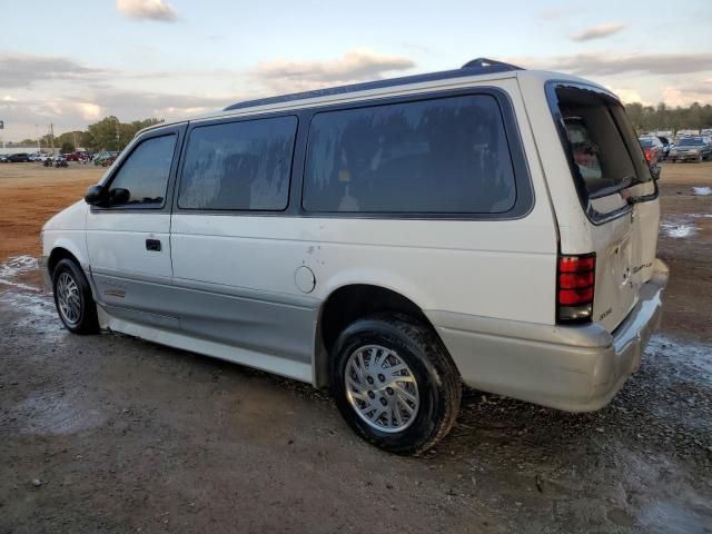 1995 Dodge Grand Caravan LE