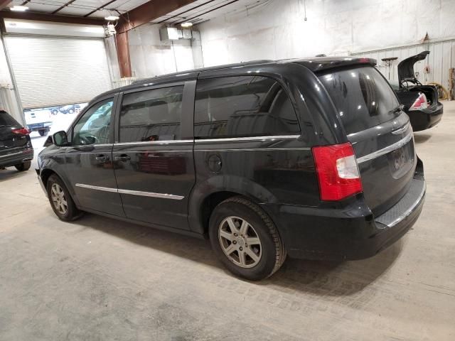 2012 Chrysler Town & Country Touring L