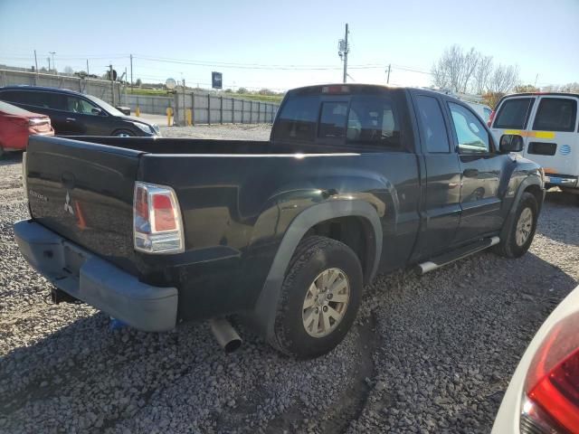 2006 Mitsubishi Raider Durocross