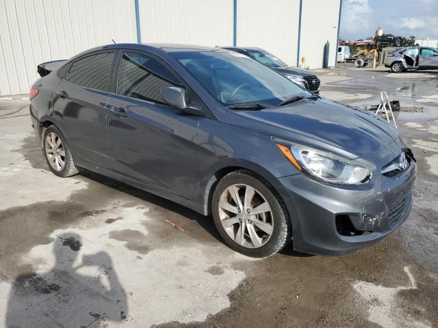 2012 Hyundai Accent GLS