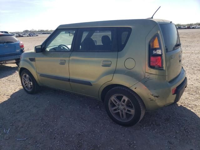 2010 KIA Soul +