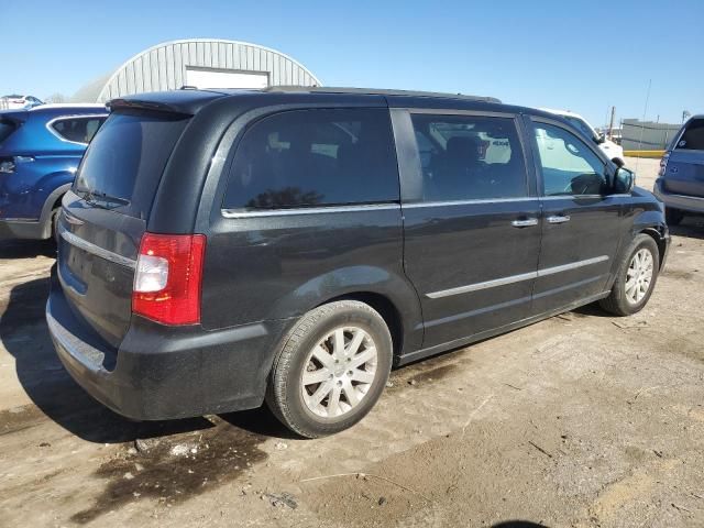 2012 Chrysler Town & Country Touring L