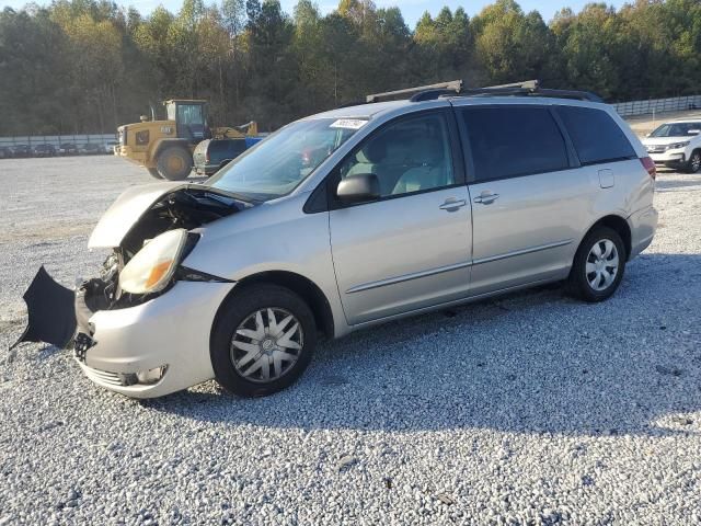 2004 Toyota Sienna CE