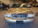 2000 Ford Crown Victoria LX