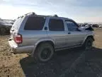 2001 Nissan Pathfinder LE