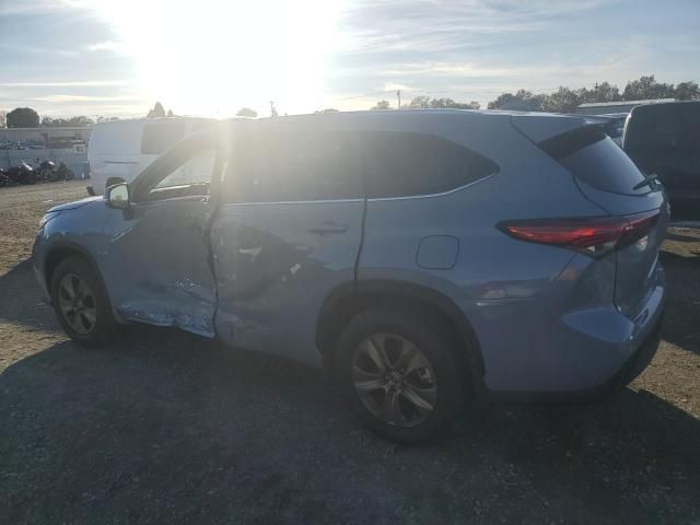 2023 Toyota Highlander Hybrid Bronze Edition