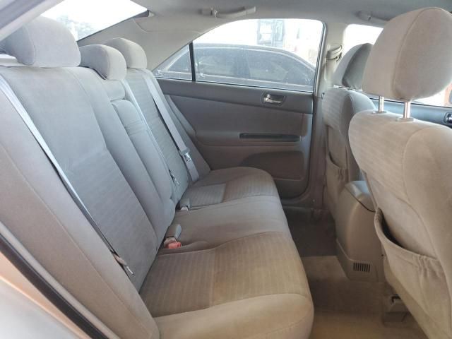 2005 Toyota Camry LE