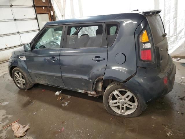 2011 KIA Soul +