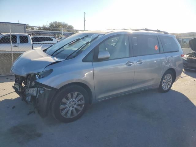 2014 Toyota Sienna XLE