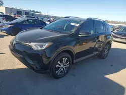 Carros salvage sin ofertas aún a la venta en subasta: 2016 Toyota Rav4 LE