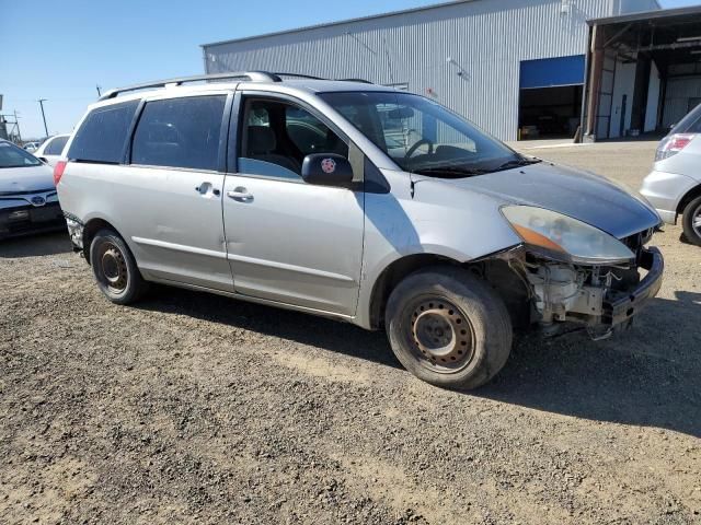 2007 Toyota Sienna CE