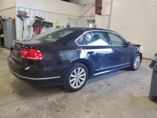 2012 Volkswagen Passat SEL