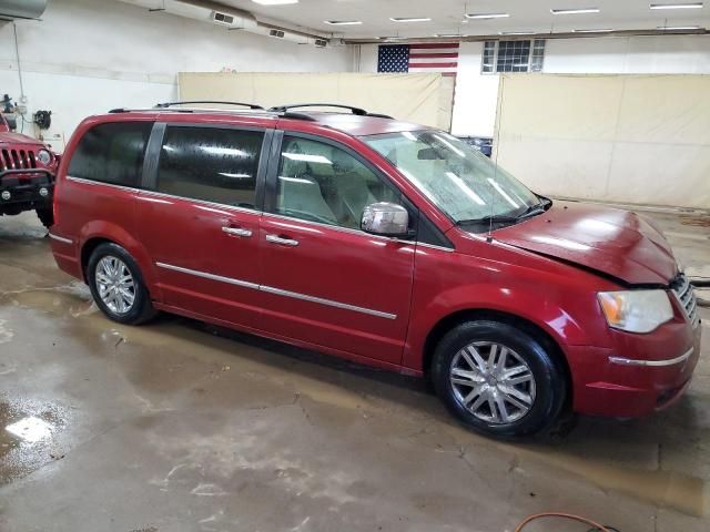 2010 Chrysler Town & Country Limited