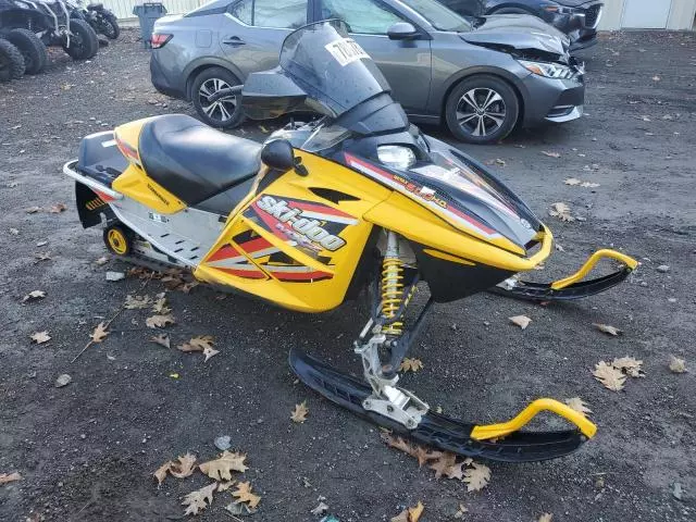 2005 Skidoo MXZ