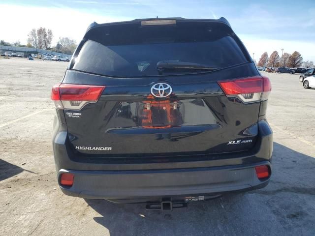 2019 Toyota Highlander SE