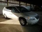 2005 Chrysler Town & Country Limited