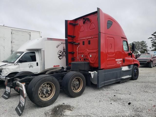 2017 Freightliner Cascadia 125