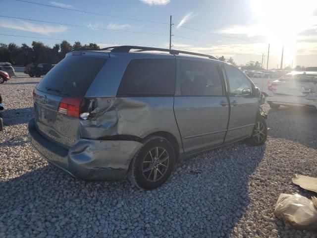 2005 Toyota Sienna CE