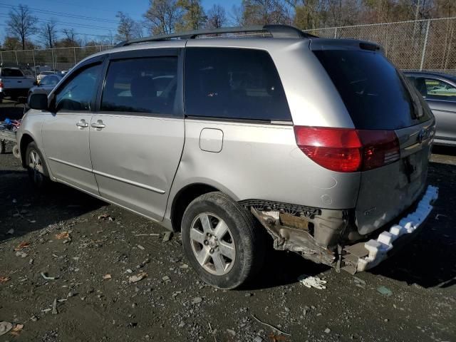 2004 Toyota Sienna XLE