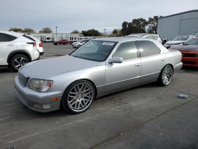 1999 Lexus LS 400