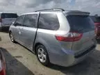 2016 Toyota Sienna LE