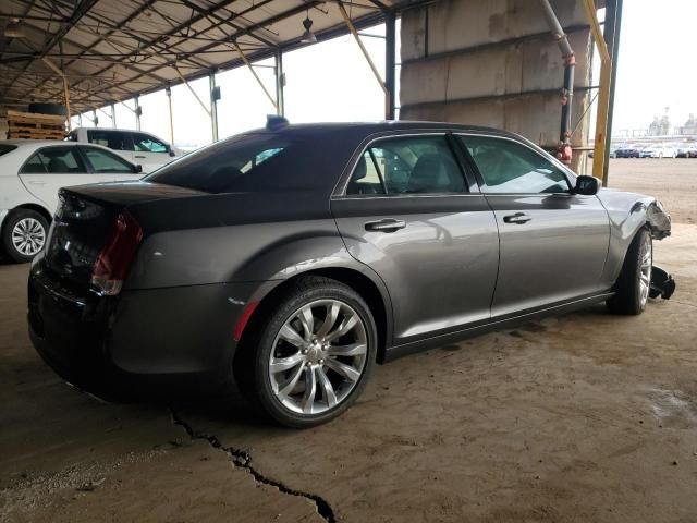 2016 Chrysler 300 Limited