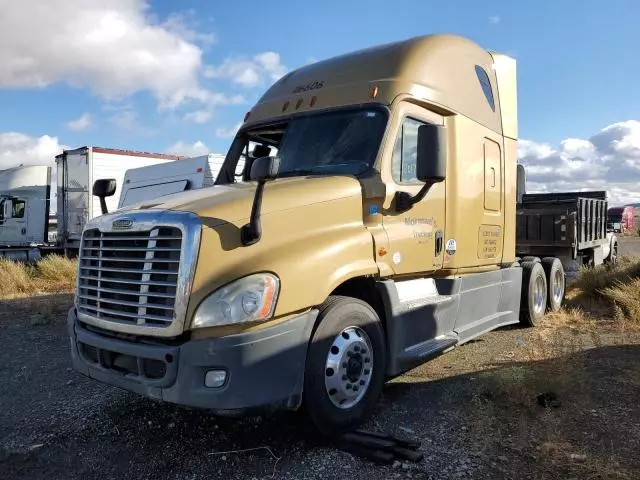 2016 Freightliner Cascadia 125