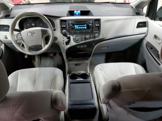 2011 Toyota Sienna LE