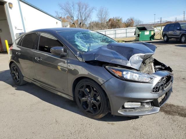 2018 Ford Focus ST