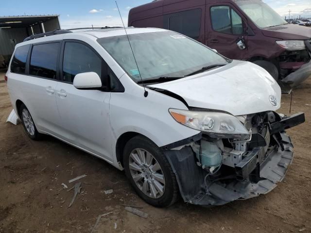 2014 Toyota Sienna XLE