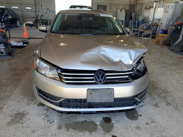 2013 Volkswagen Passat SE