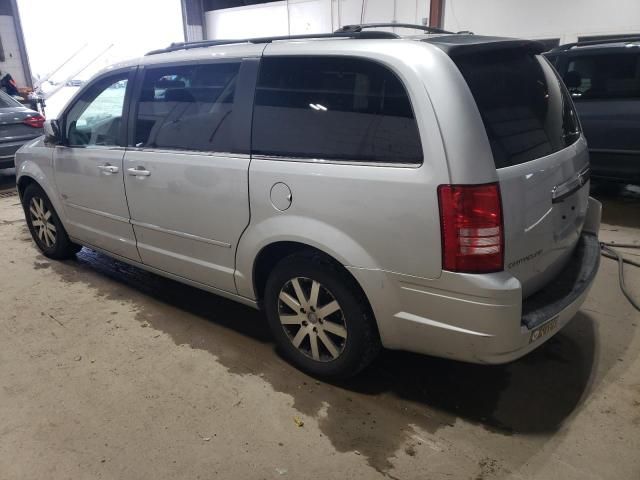 2009 Chrysler Town & Country Touring