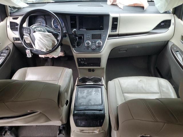 2015 Toyota Sienna XLE