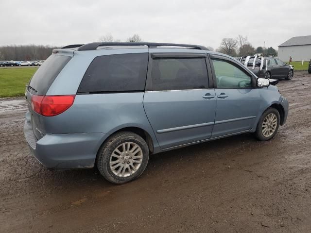 2010 Toyota Sienna LE