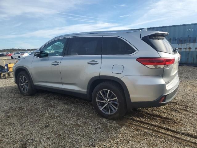 2019 Toyota Highlander SE