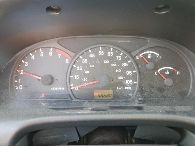 2000 Chevrolet Tracker