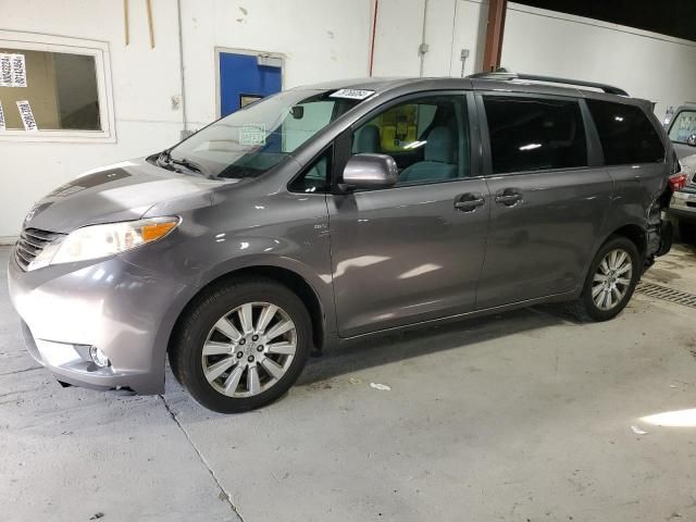 2017 Toyota Sienna LE