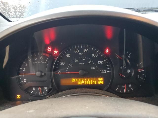 2005 Nissan Armada SE