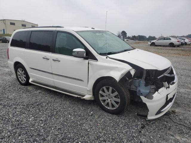 2011 Chrysler Town & Country Touring L