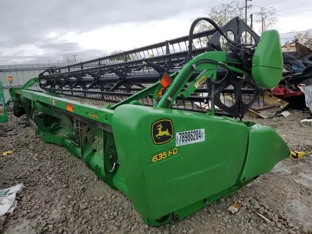 2016 John Deere 635FD