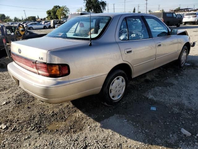 1992 Toyota Camry LE