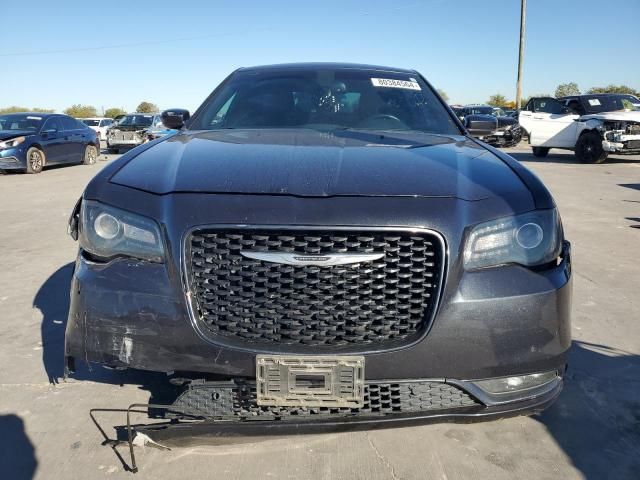 2016 Chrysler 300 S