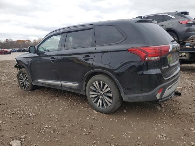 2020 Mitsubishi Outlander SE