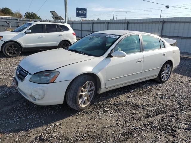 2004 Nissan Altima Base